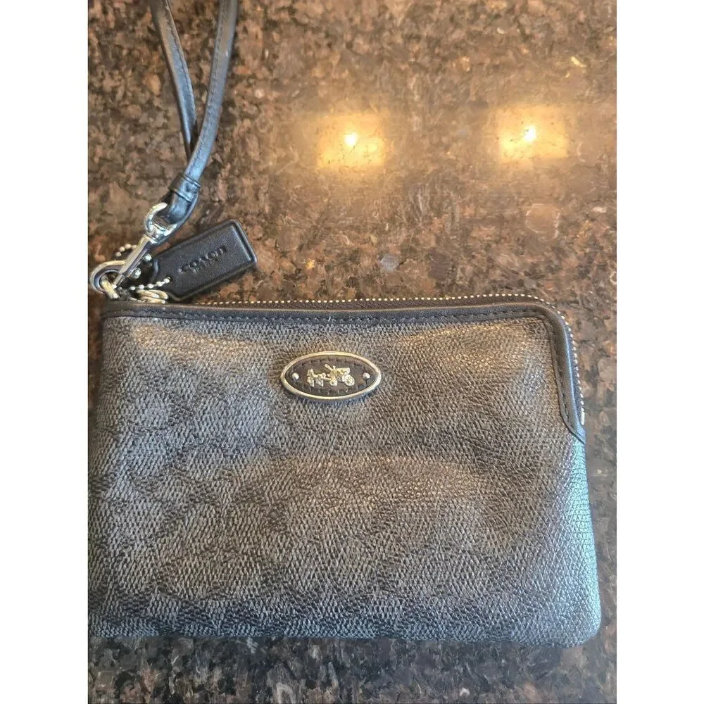 Coach Black Pattern Signature Leather Wristlet with Leather Strap NEW